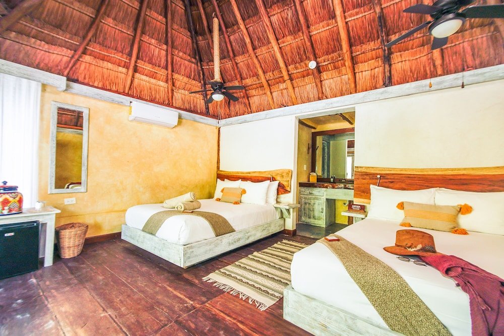 Room, 2 camas dobles, vista al jardín — 4