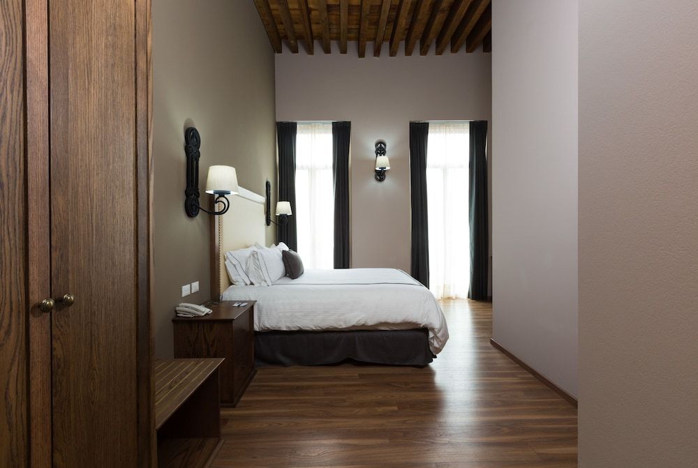 Habitación Ejecutiva, 1 cama King, balcón, vista a la ciudad — 6
