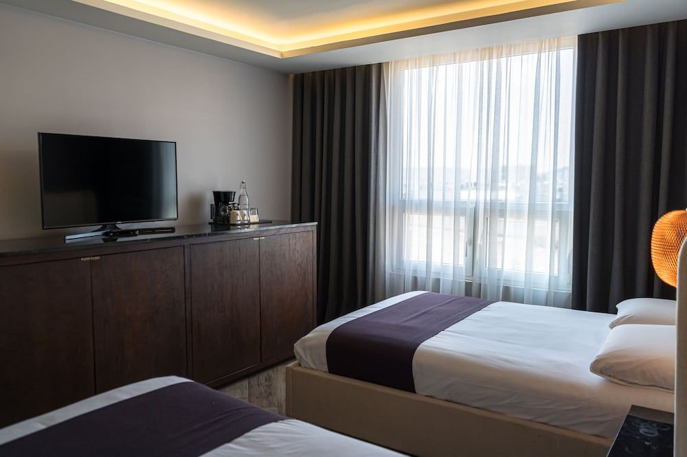 Deluxe Habitación Doble, 2 camas Queen — 8