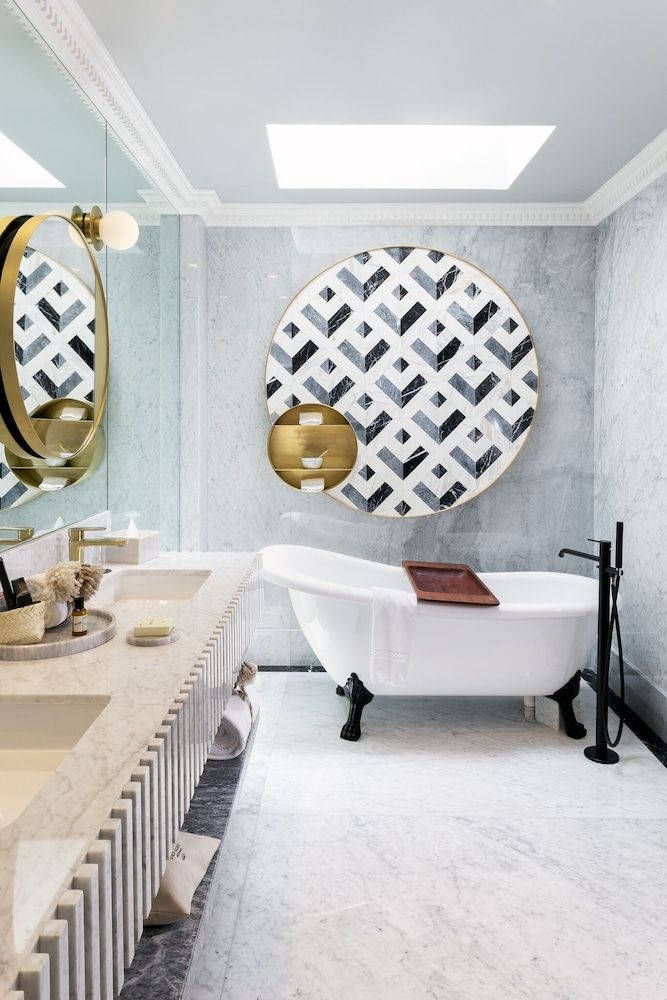 Deluxe Junior Suite — 8