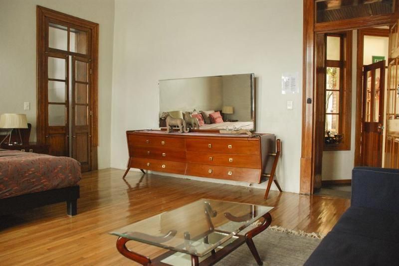 Suite — 5