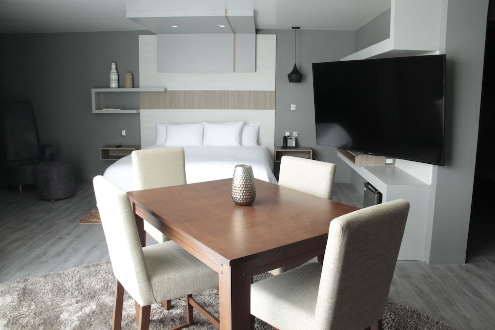 Junior Suite, 1 cama King, vista a la ciudad — 2
