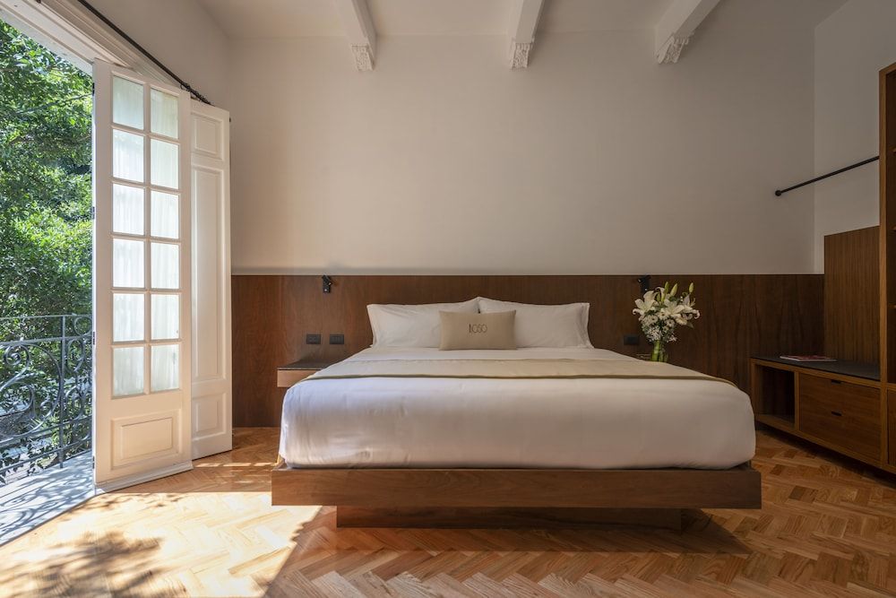 Premium Room — 8