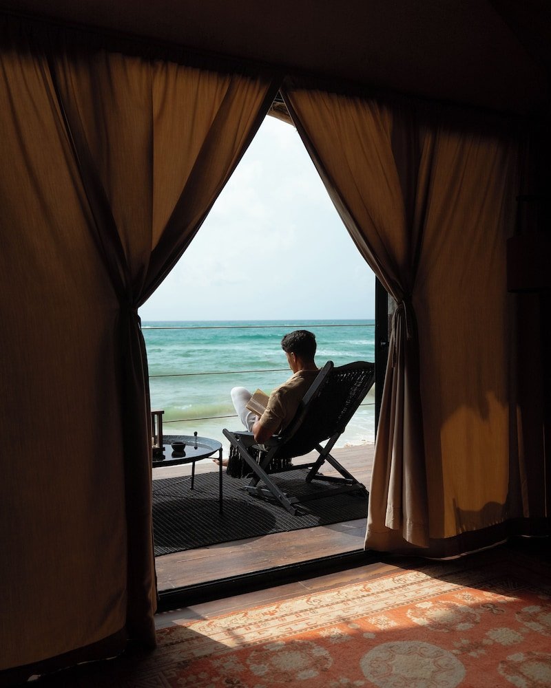 Room (Ocean Breeze) — 6