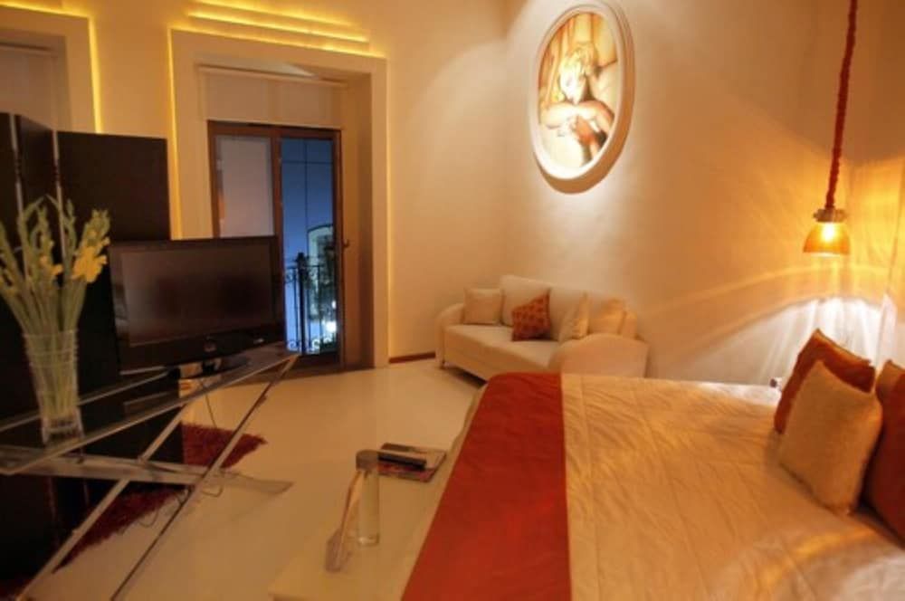 Master Suite — 3