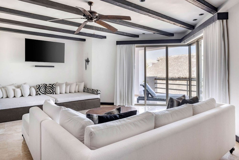 Habitación de 3 Dormitorios 2 Reyes 1 Reina Vista al Océano Grand Ph