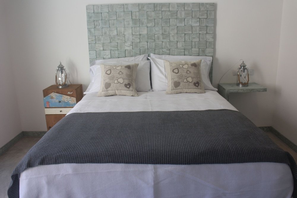 Habitación Tipo Suite Queen con Balcón y Vista a la Piscina