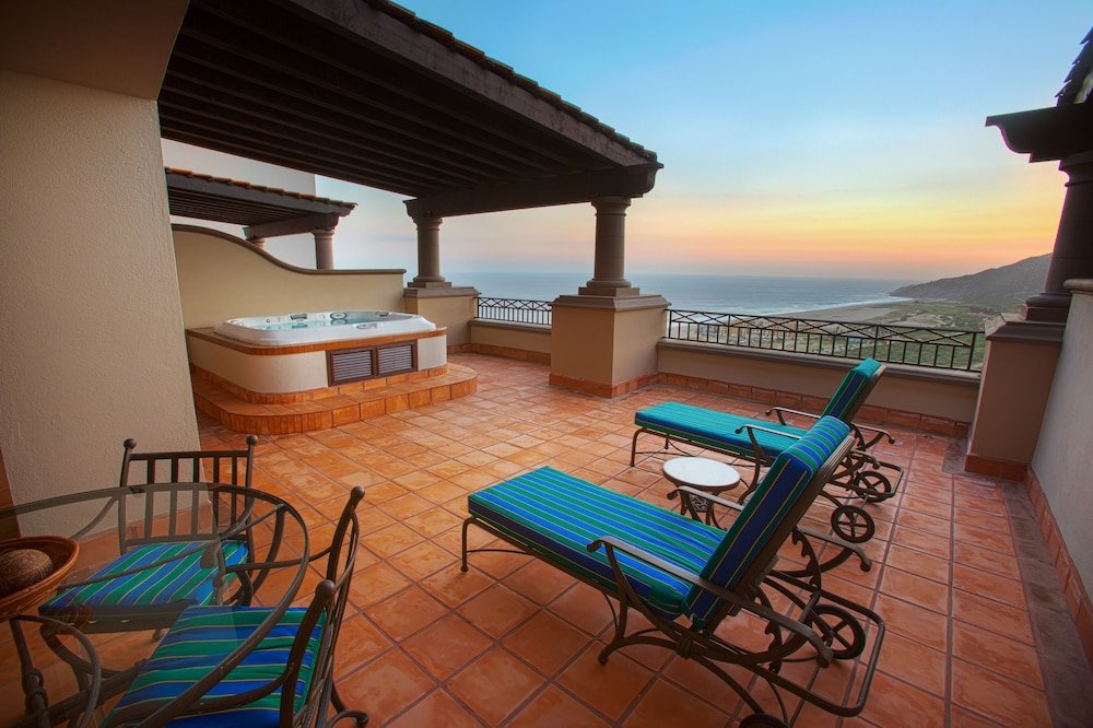 Suite Ejecutiva Superior con Vista al Océano y Jacuzzi