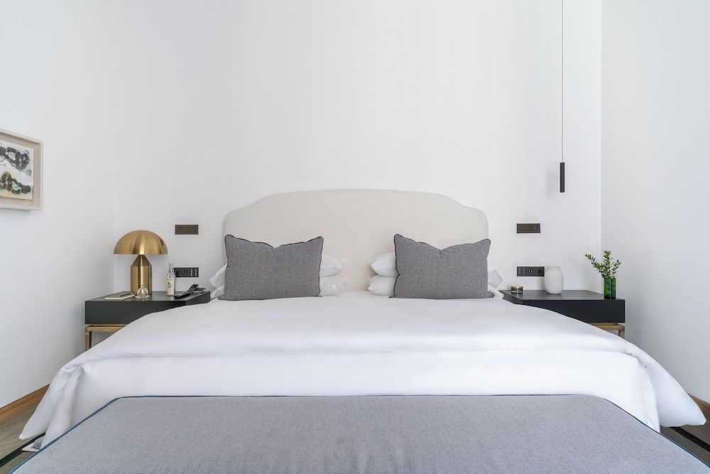 Deluxe King Size — 2