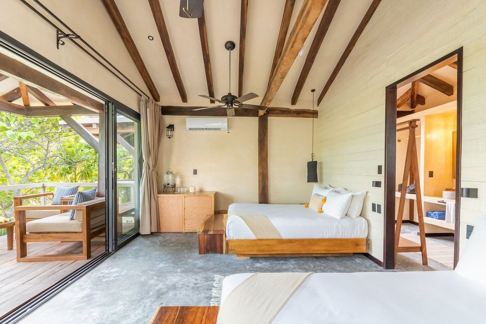 Habitación Deluxe, 2 camas Queen, vista al jardín — 4