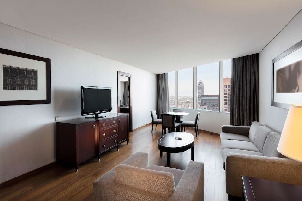 Business Suite, 1 cama King — 3