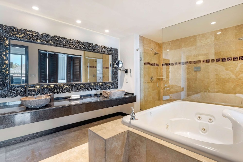 Habitación de 3 Dormitorios 2 Reyes 1 Reina Vista al Océano Grand Ph — 7