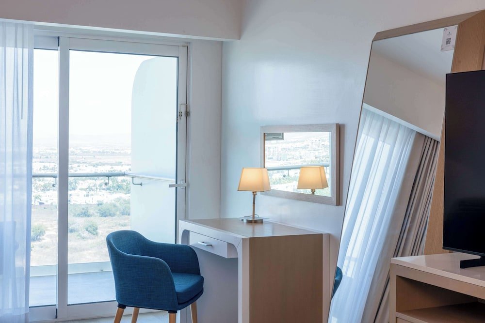 Junior Suite, 2 camas dobles, vista a la ciudad — 7