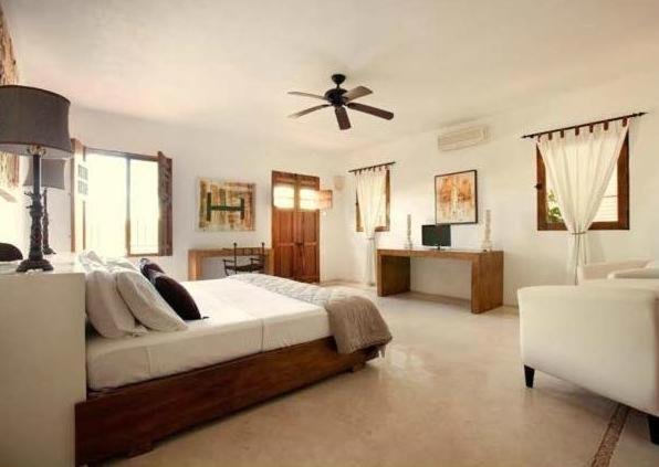Suite — 6