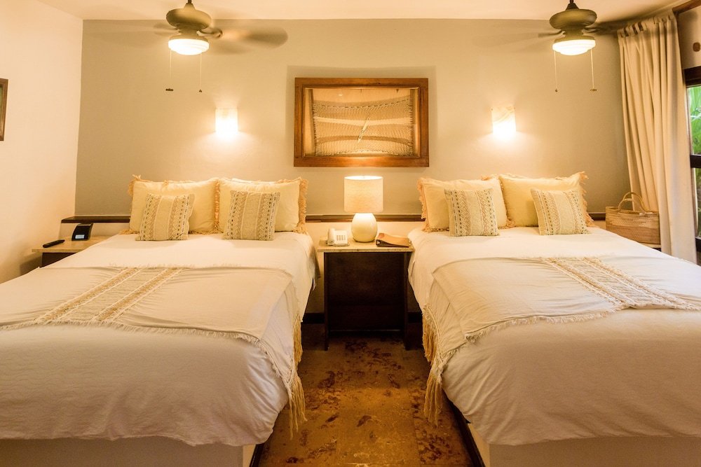 Habitación Superior, Vista al Jardín — 4