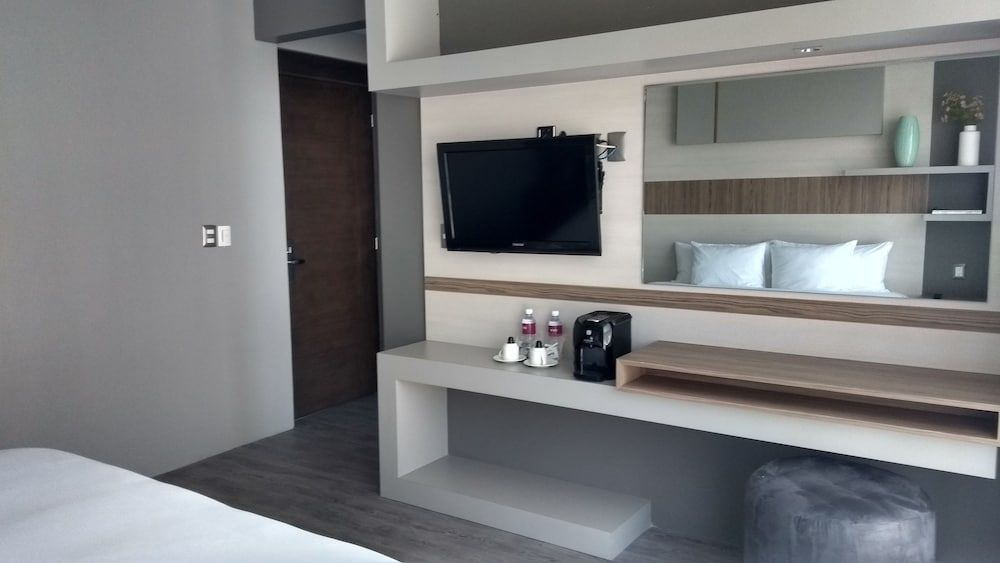 Habitación Estándar 1 cama King or 2 camas dobles (subject to availability) — 3