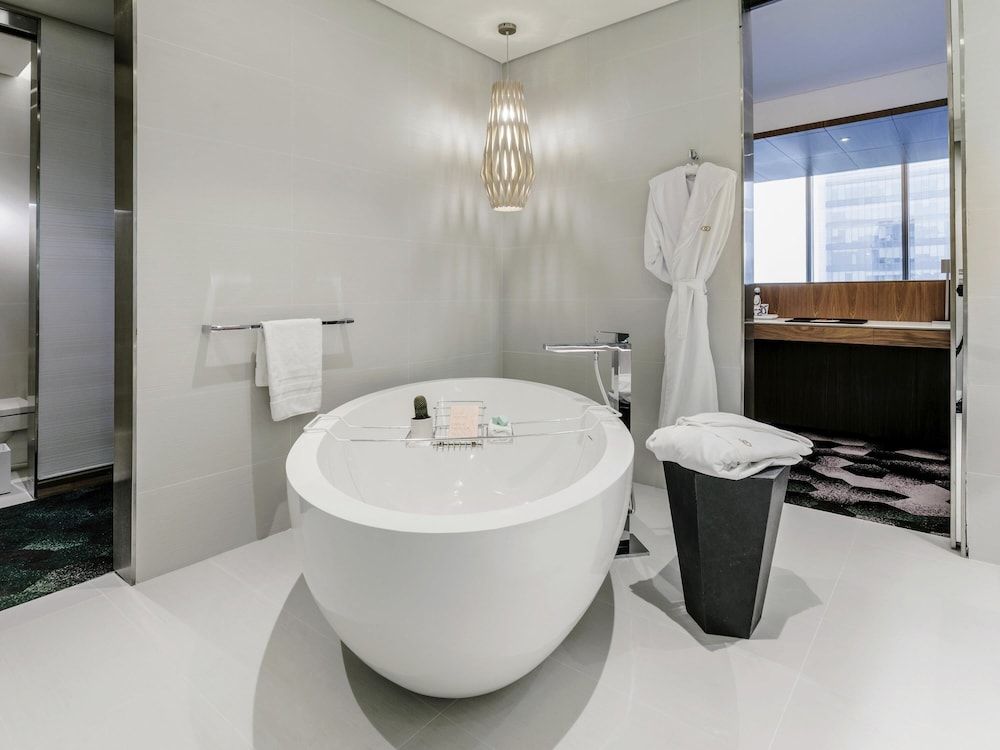 Junior Suite, Club Lounge Access, Executive Level (Reforma View) — 7
