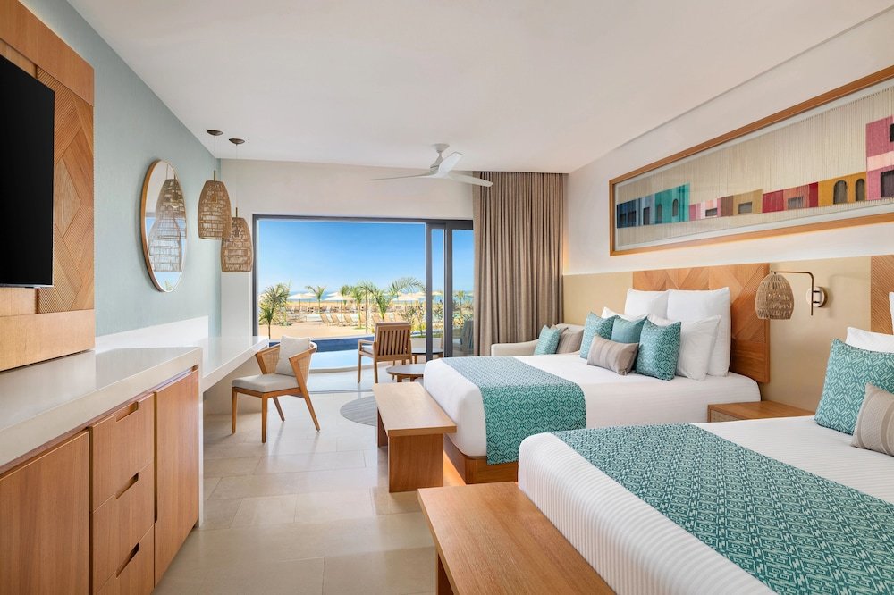 Junior Suite Swimout Dbl