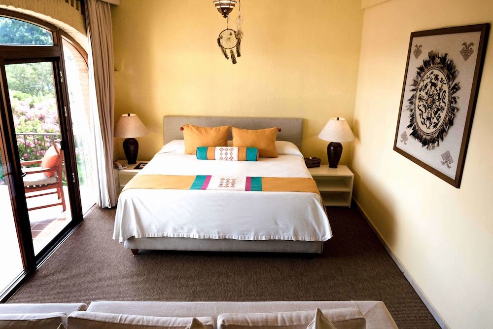 Suite, Lagoon View — 2