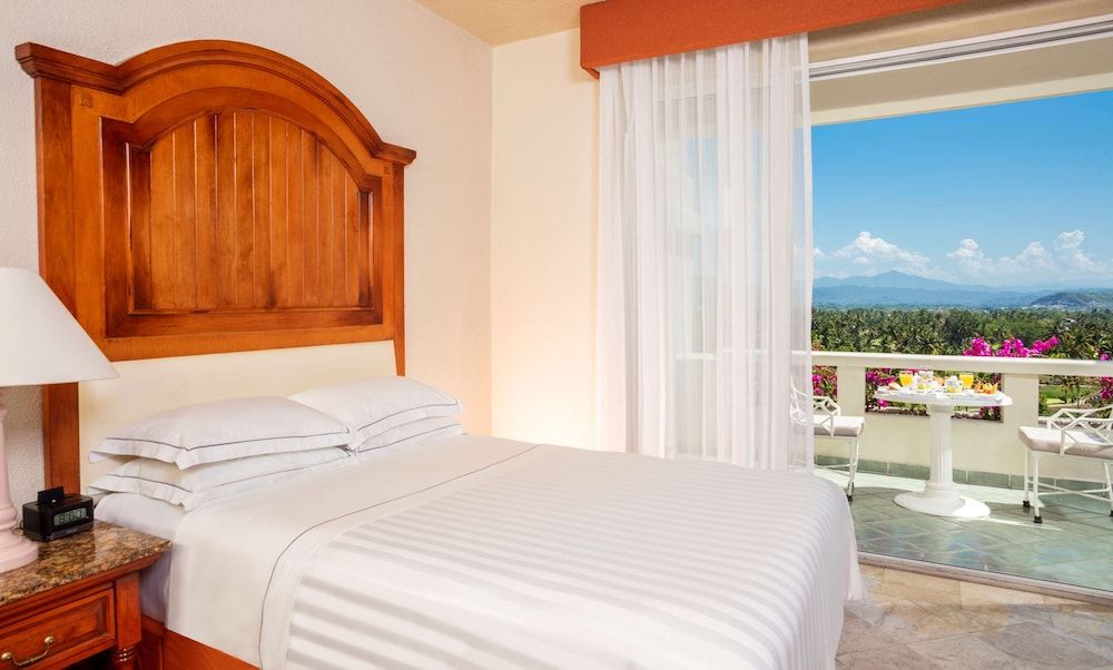 Suite, vista al jardín — 2