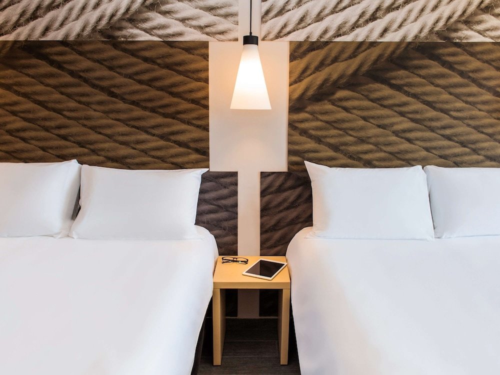 Standard Habitación Doble, 2 camas dobles — 2