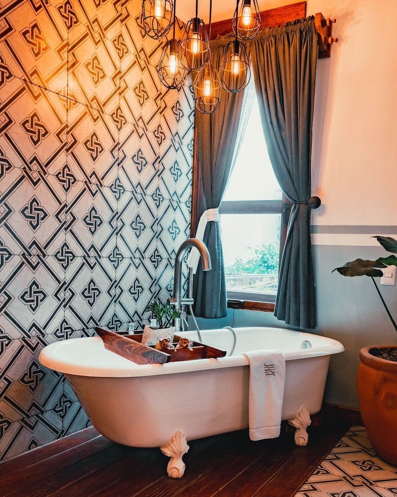 Habitación Deluxe, Balcón — 5