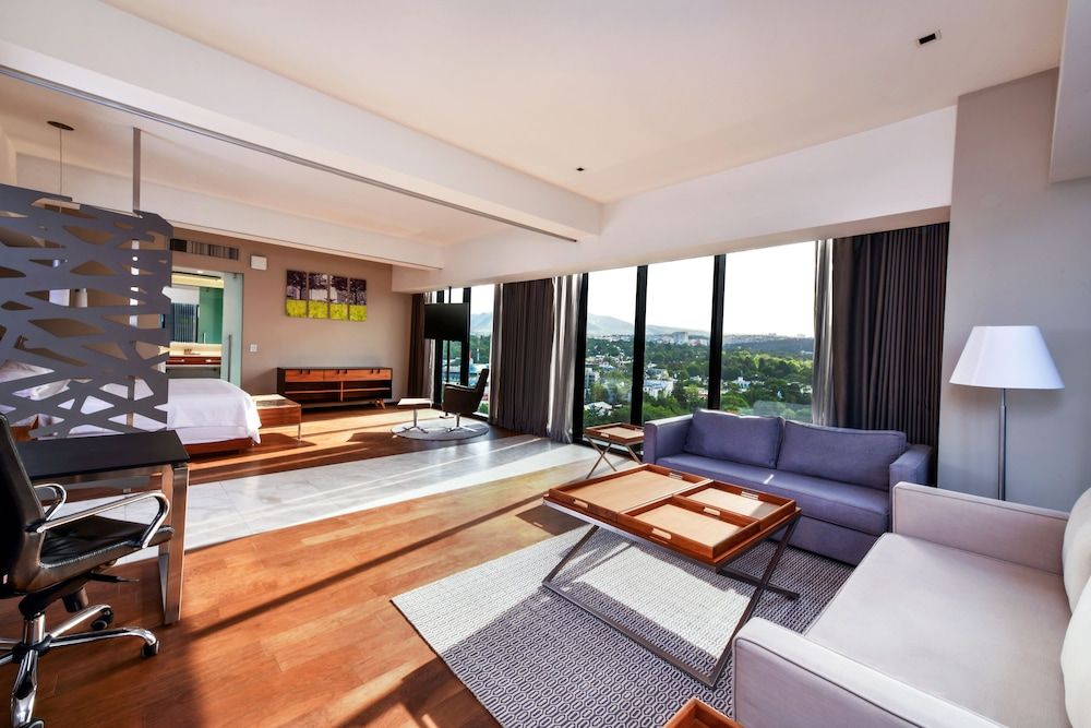 Master Suite — 7