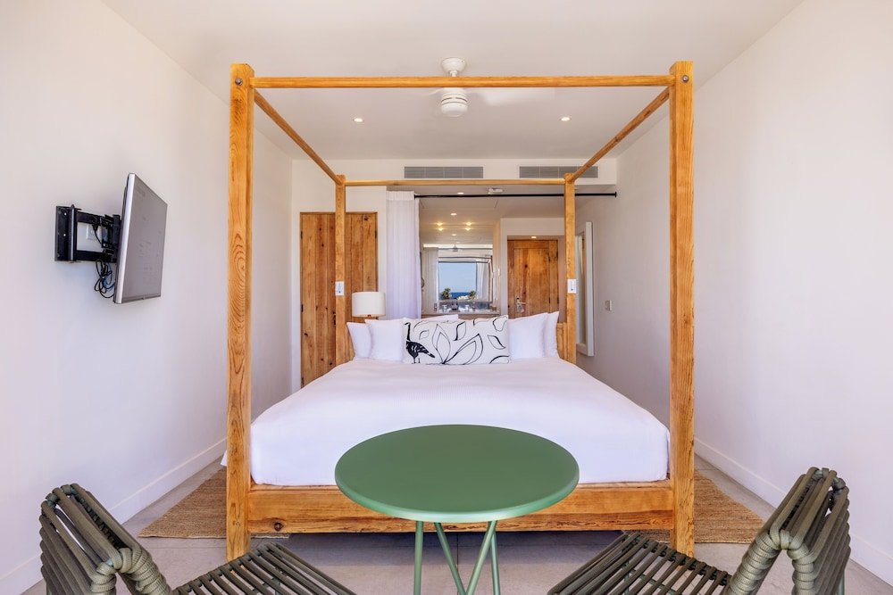 Room, 1 cama King, balcón — 4
