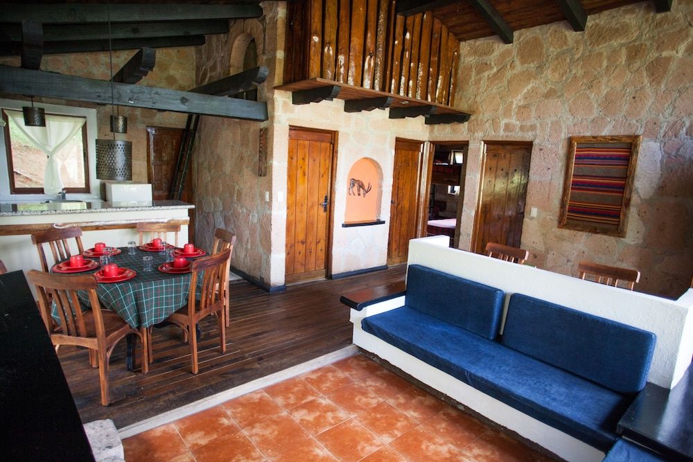 Cabaña, 2 Habitaciones, Cocina — 3