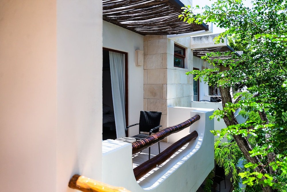 Habitación Estándar, 2 camas dobles, balcón — 7