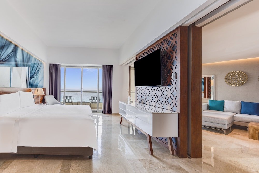 Suite, 1 cama King, Jetted Tub, Oceanfront (Aqua) — 3