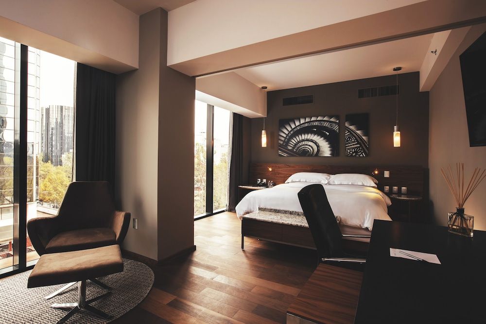 Executive Suite Single — 2