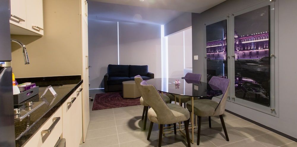 Room — 6