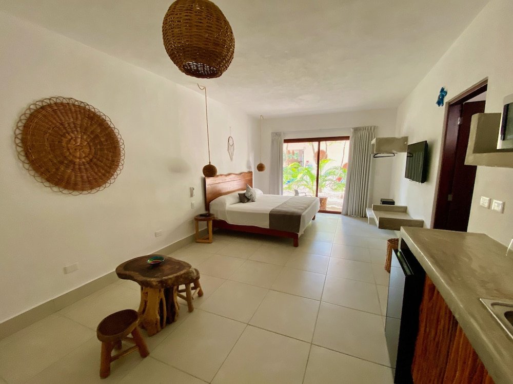 Habitación Estándar, 1 cama King, balcón — 3