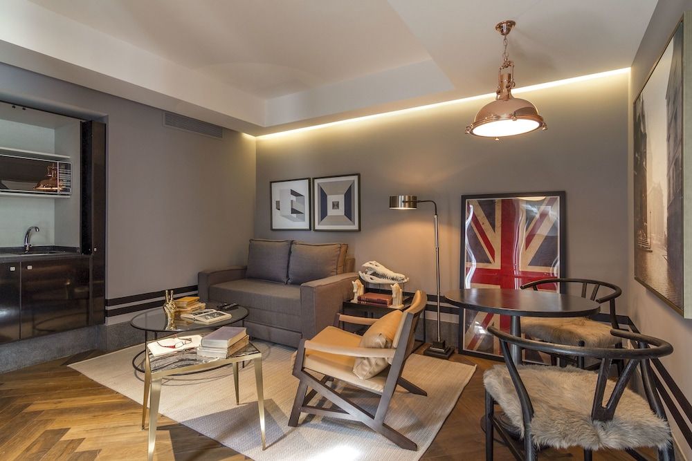 Deluxe Studio Suite, 1 cama King con sofá cama