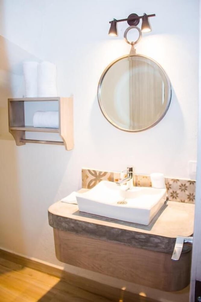 Habitación Doble Comfort, 1 Cama Doble, No Fumadores — 4