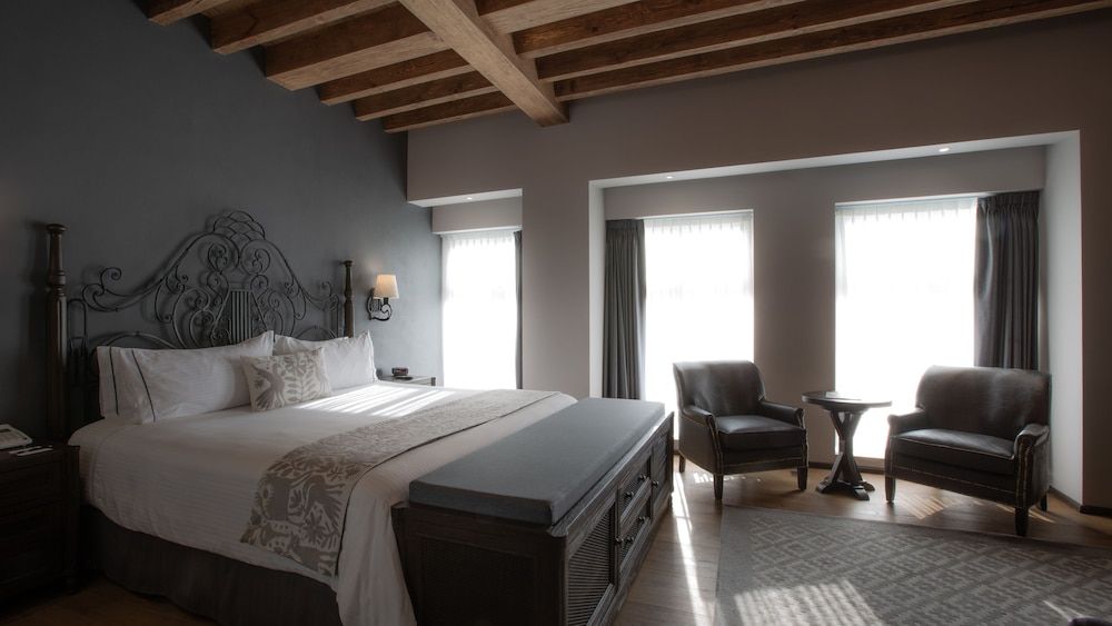 Suite Junior, 1 Cama King, Vista a la Ciudad — 8