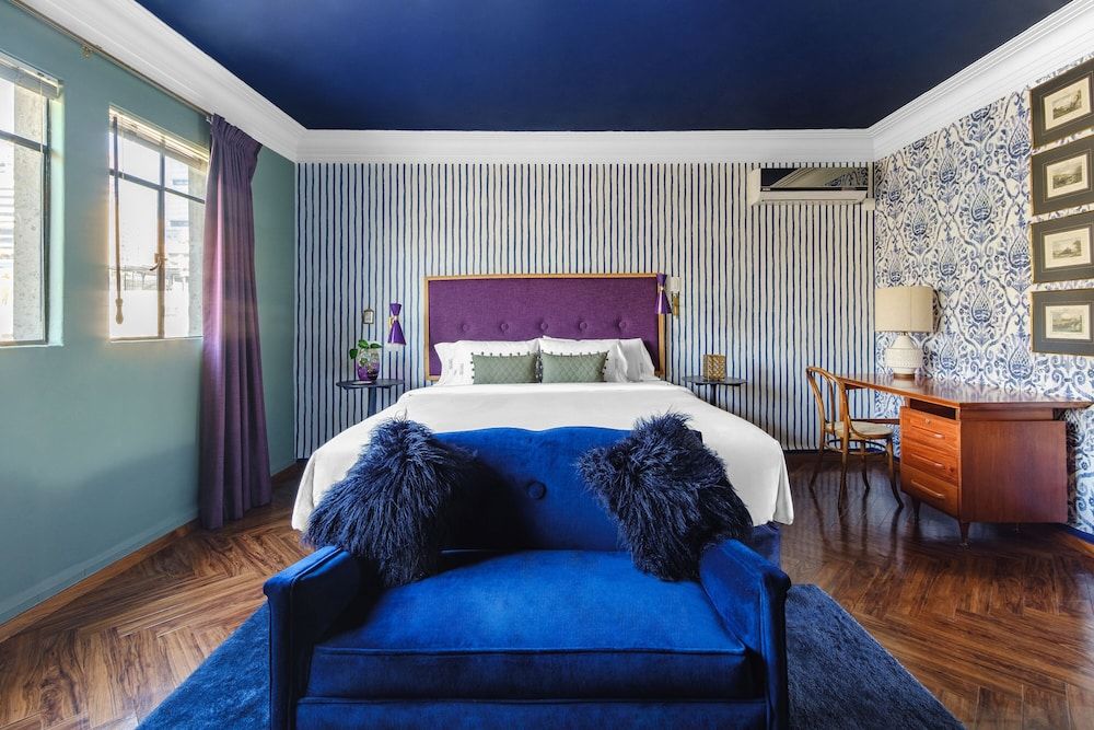 Luxury Room — 2