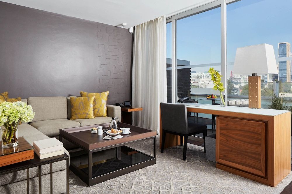 Suite Junior, 1 cama King, No fumadores, Balcón — 3
