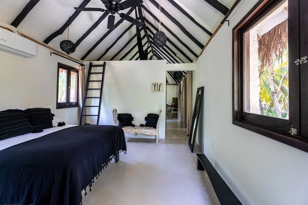 Garden Suite — 3