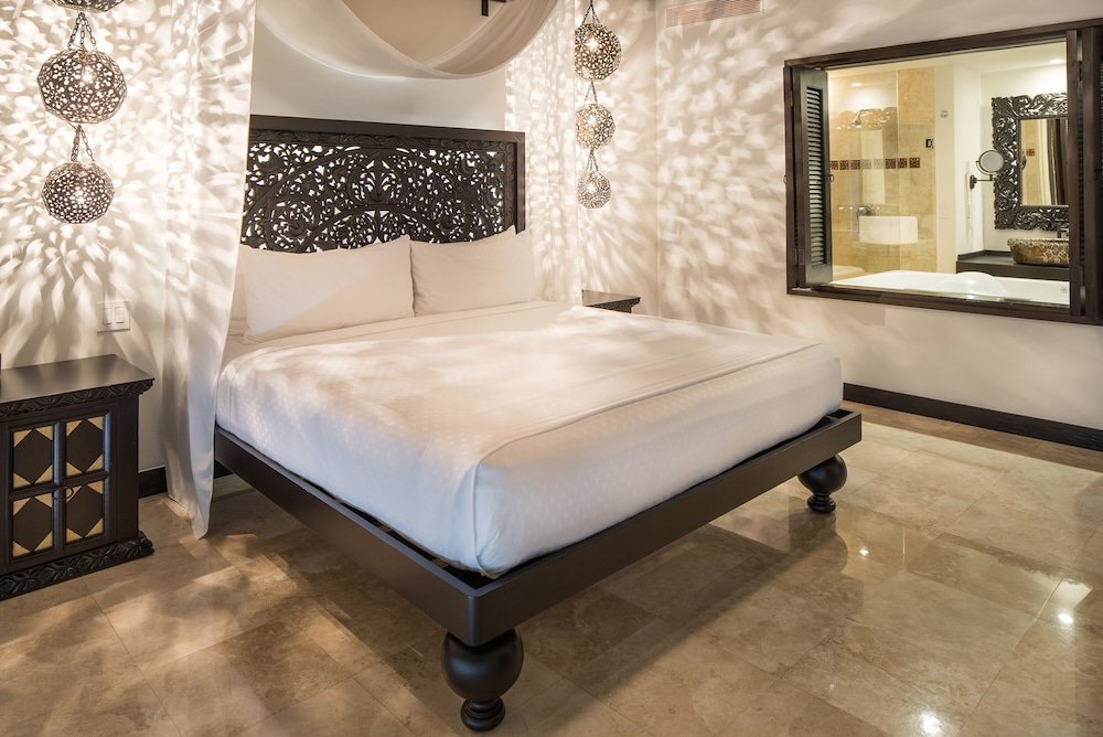 Habitación de 3 Dormitorios 2 Reyes 1 Reina Vista al Océano Grand Ph — 8