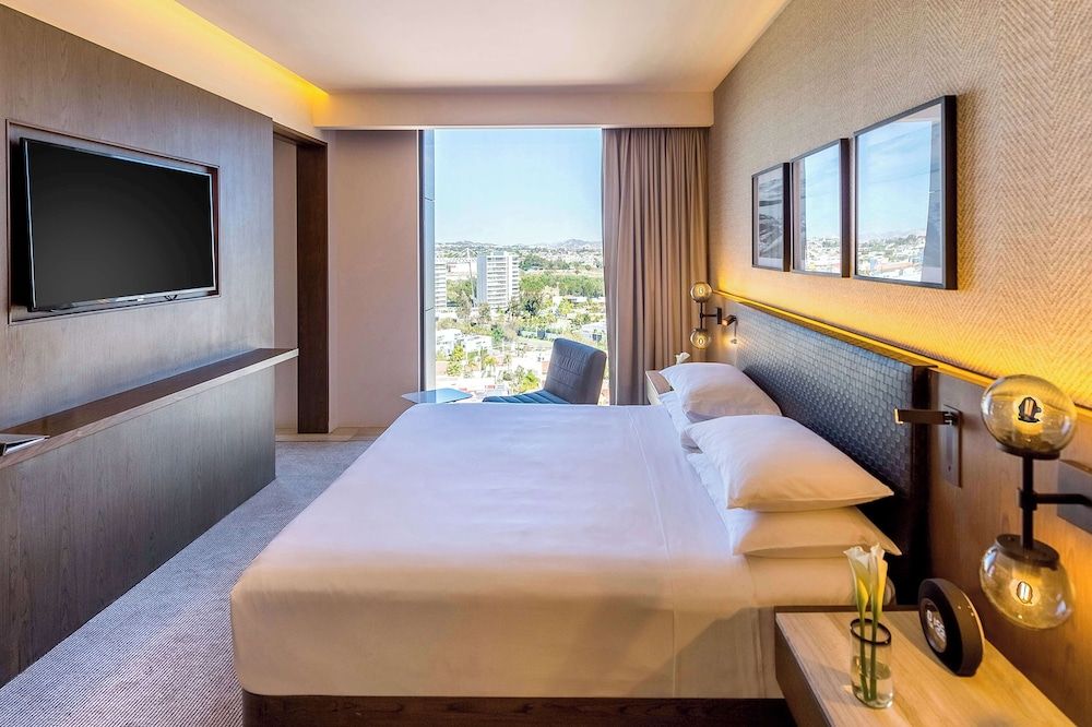 Suite, 1 cama King (Regency Suite, High Floor)
