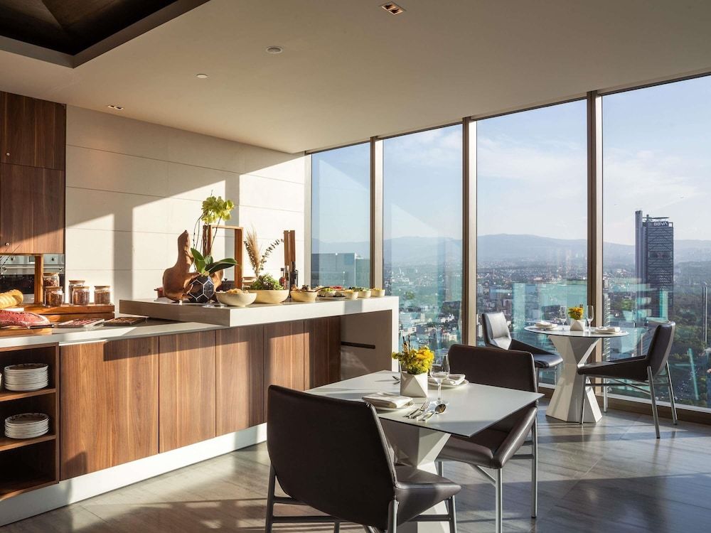 Junior Suite, 2 camas dobles, Club Lounge Access, Executive Level (Angel Independence View) — 3