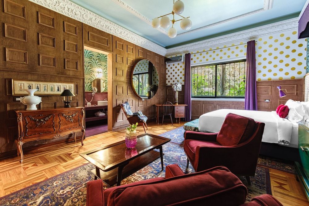Royal Room — 3