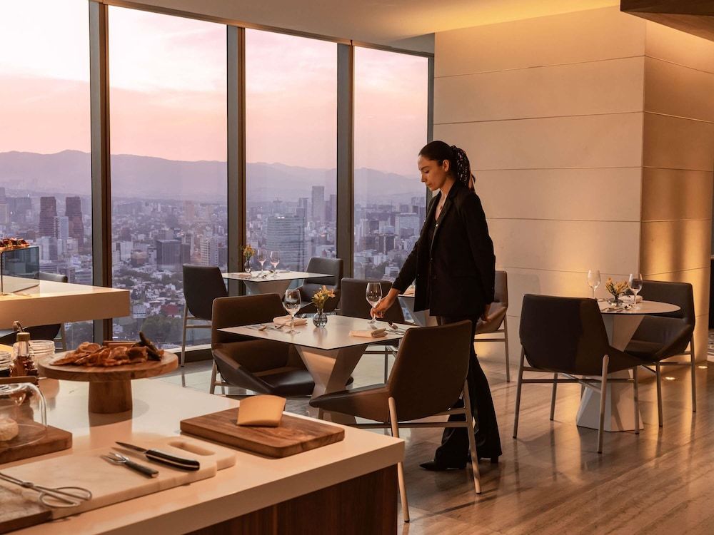 Junior Suite, 2 camas dobles, Club Lounge Access, Executive Level (Angel Independence View) — 6