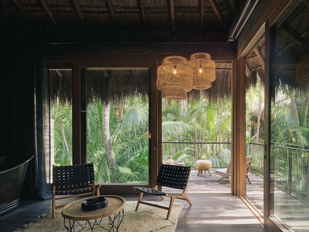 Suite (Palm Suite) — 5