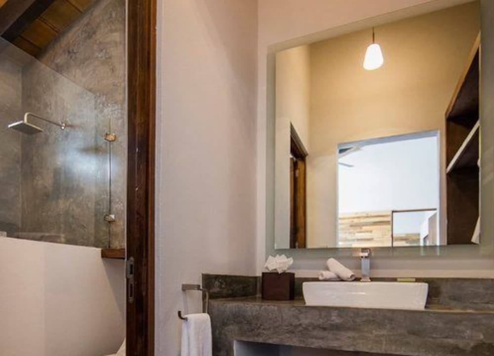 Habitación Estándar Doble, 2 Camas Dobles — 3