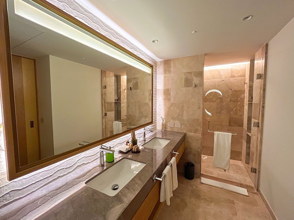 Serenity Club Suite Junior con Vista Parcial al Mar y 2 Camas Queen — 5