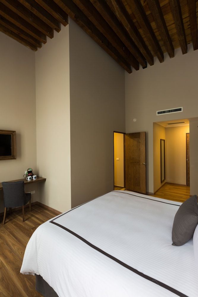 Habitación Ejecutiva, 1 cama King, balcón, vista a la ciudad — 3