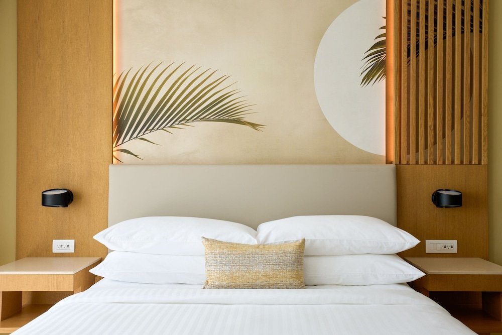 Room, 1 cama King con sofá cama, Resort View — 6